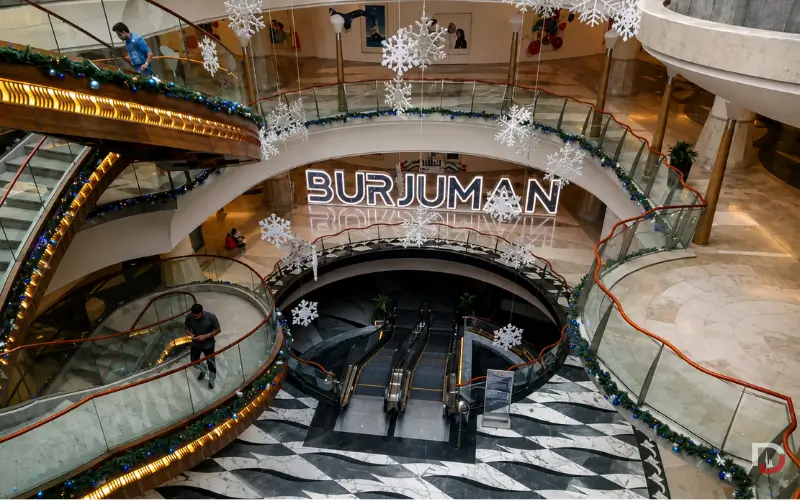 inner side BurJuman Metro Station Exit 4
